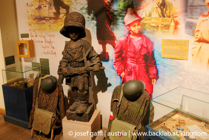 poland_warsaw_museum_resistance-95